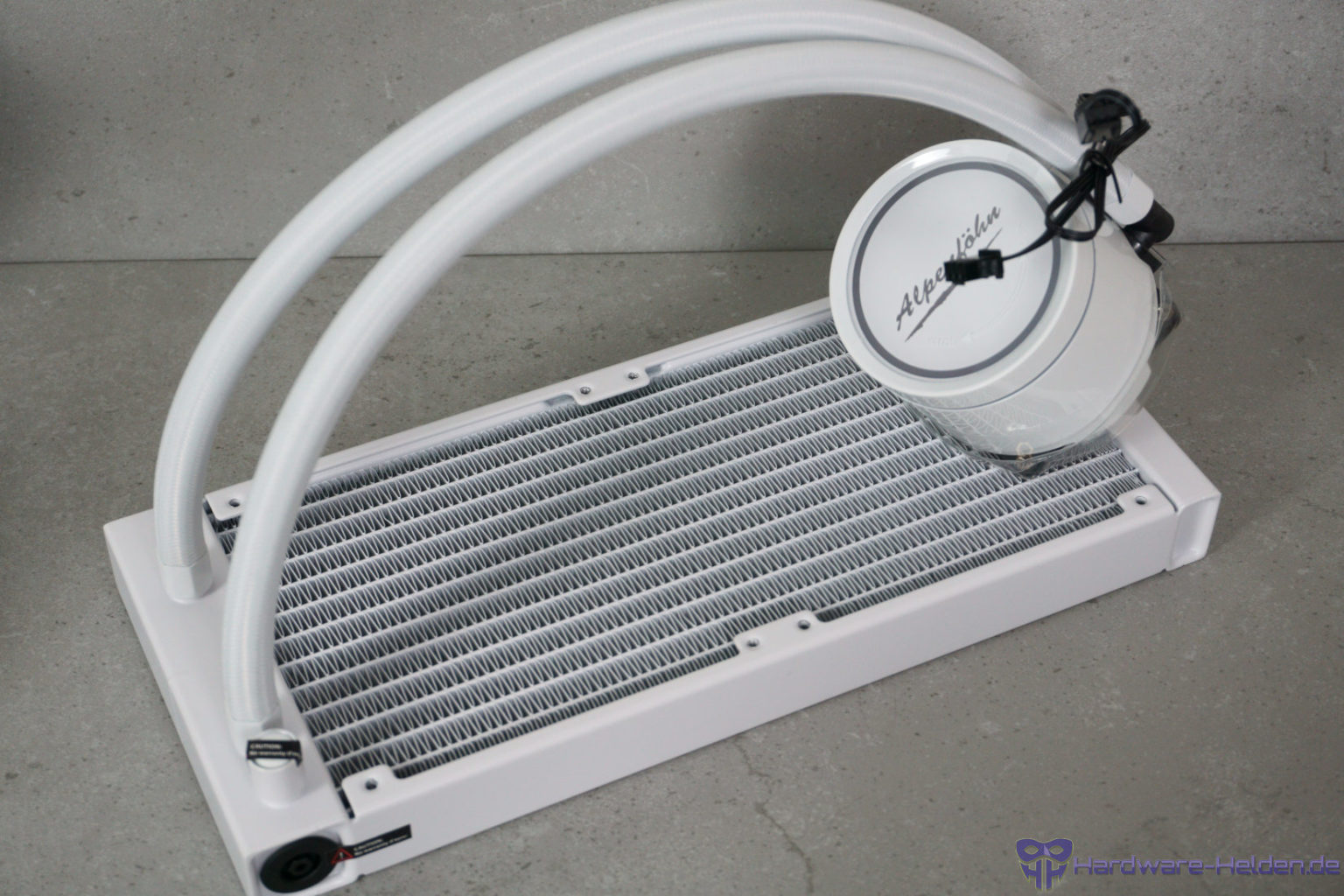 Alpenföhn Gletscherwasser 240 - Sistema Di Raffreddamento A Liquido Completo Per PC, ARGB, Bianco, 240 Mm